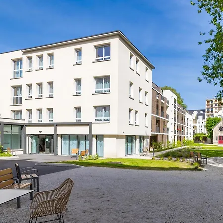 De Troyes